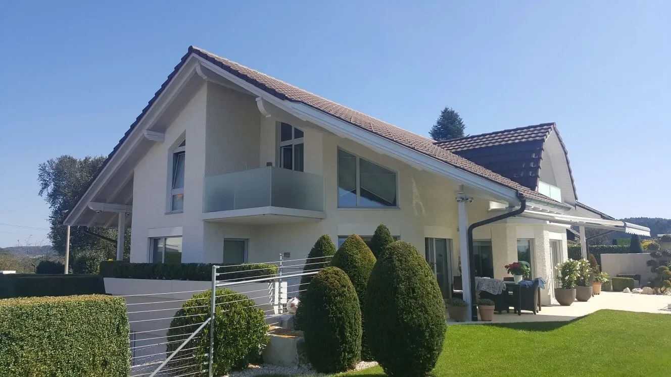 Fassadenrenovation in Russikon – MALER TEAM Wyss & Partner GmbH